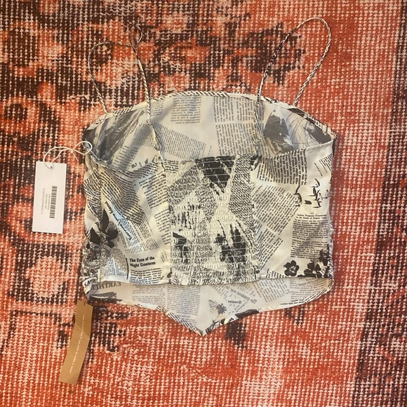 Reformation Gruyere Top in Climate News NWT - Picture 8 of 8